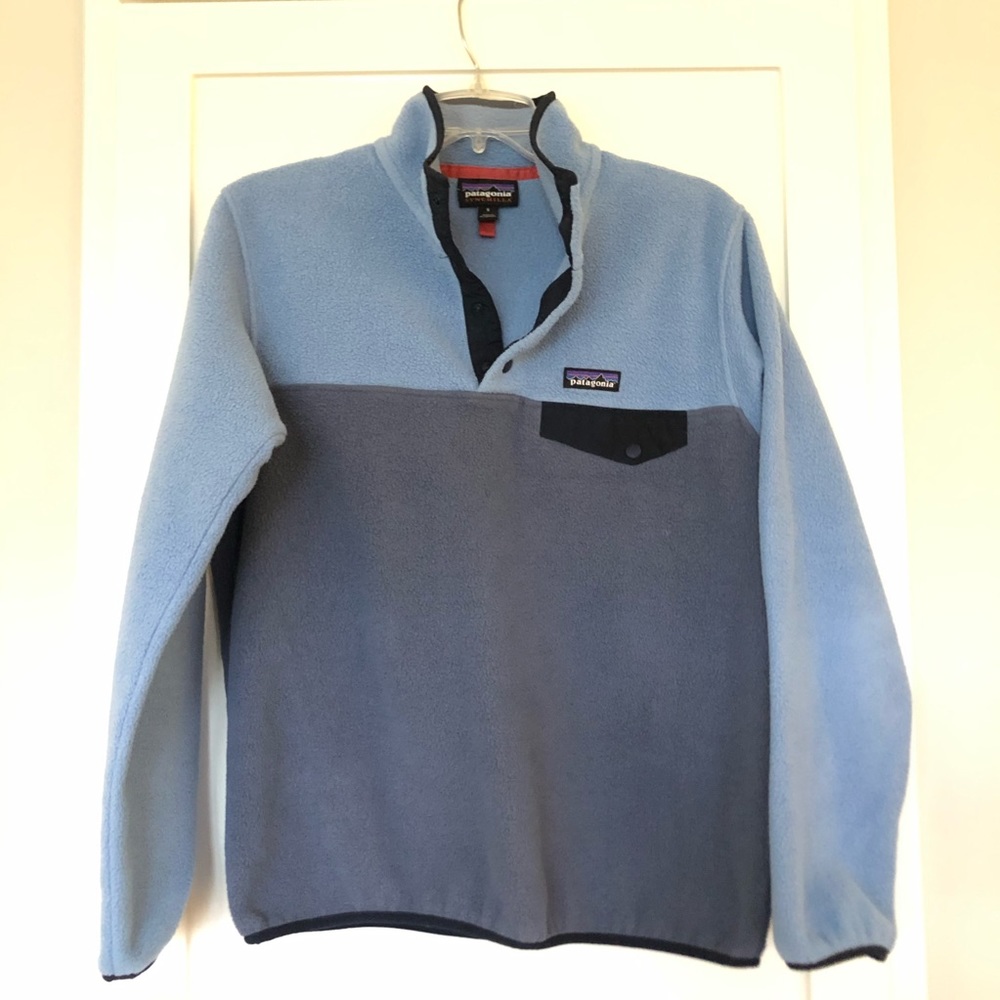 Patagonia Synchilla Navy and Light Blue Fleece | S
